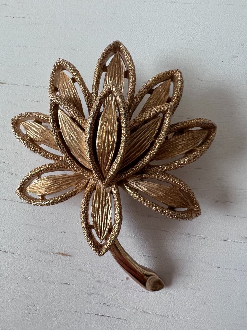 Vintage 1971 Signed AVON Gold Lotus Flower Brooch